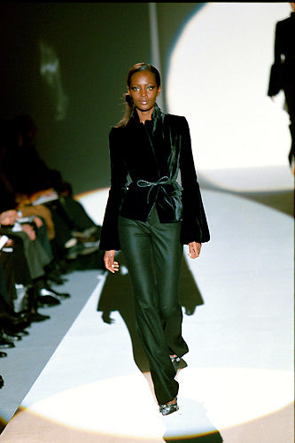 Gucci 1999 by Tom Ford runway velvet jacket with puff sleeves