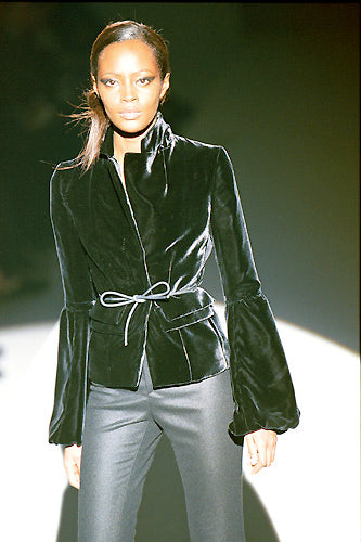 Gucci 1999 by Tom Ford runway velvet jacket with puff sleeves
