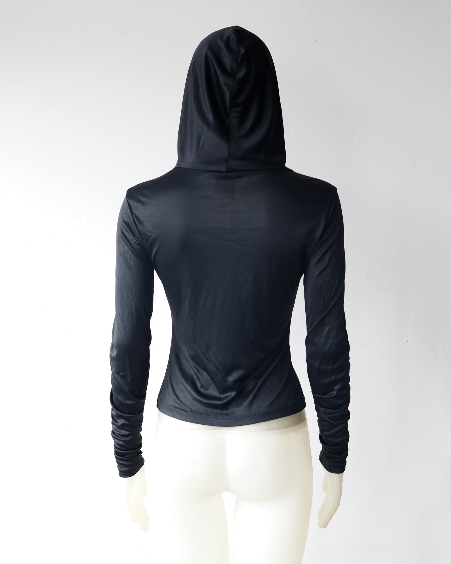 Vintage D&G hooded hook & eye closure top