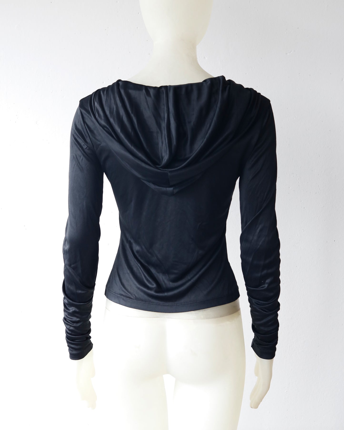 Vintage D&G hooded hook & eye closure top