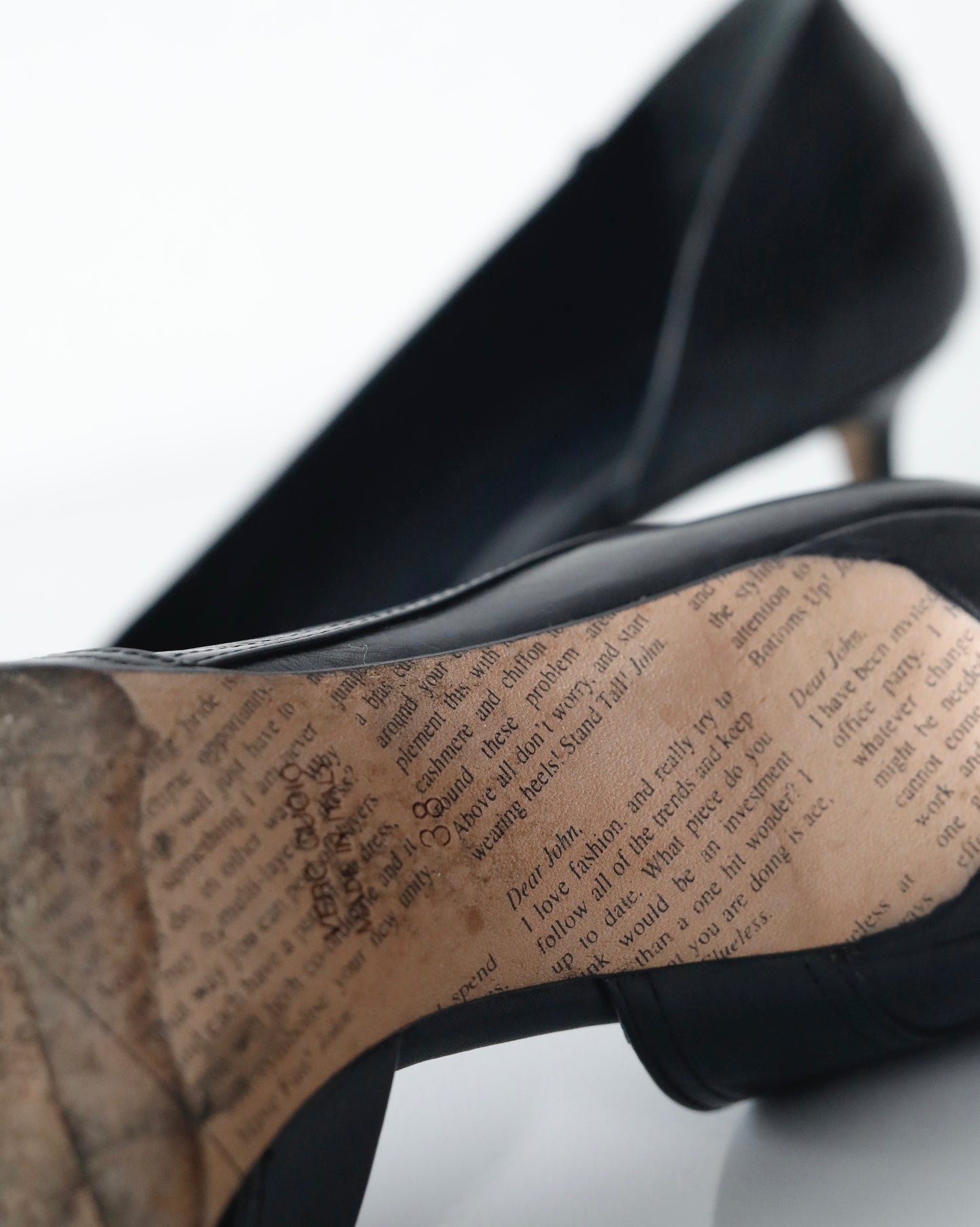 Vintage pointy John Galliano Pumps with lace applications