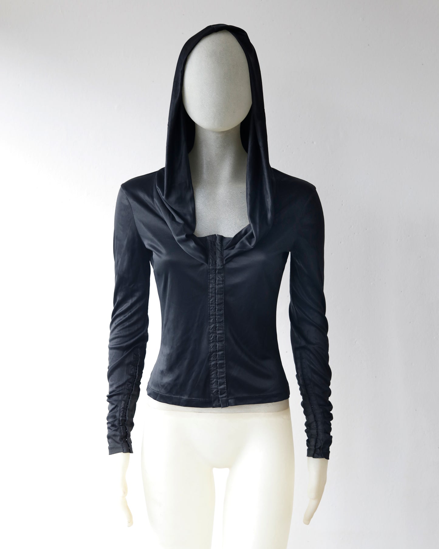 Vintage D&G hooded hook & eye closure top