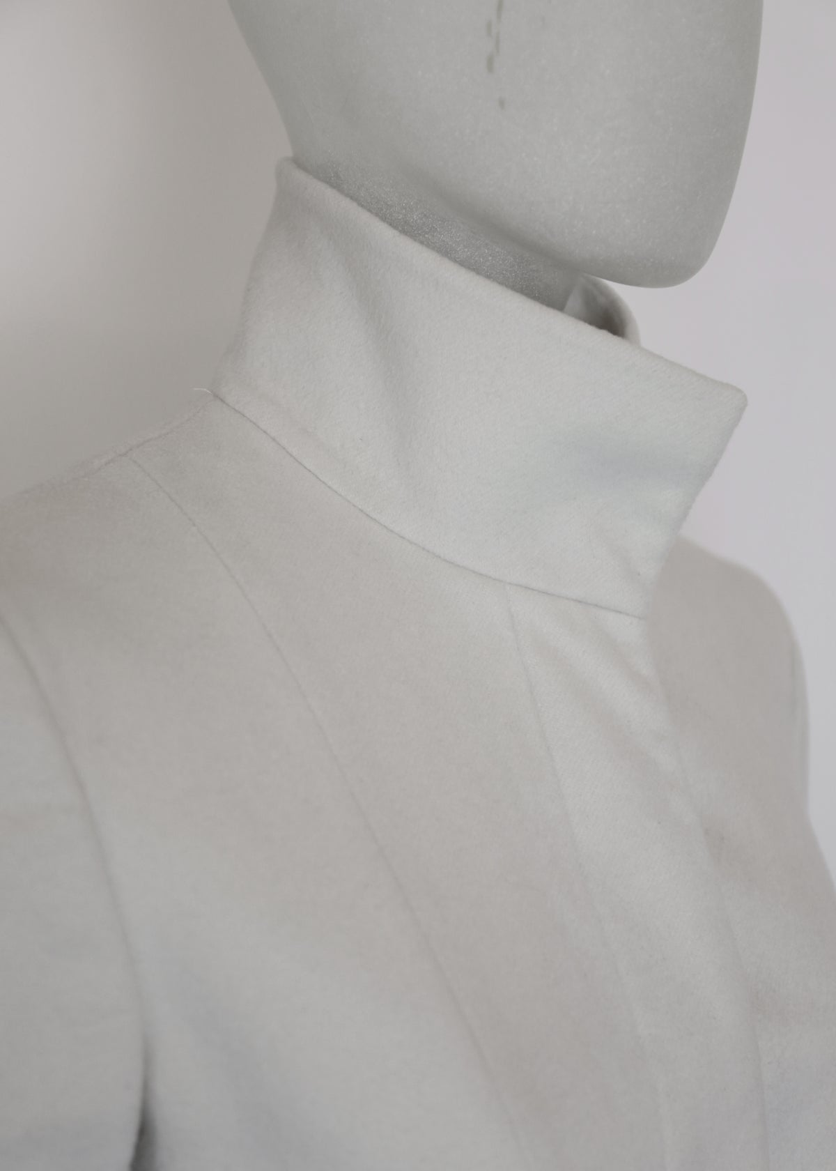 Gucci Runway Fall 1999 White Cashmere Coat