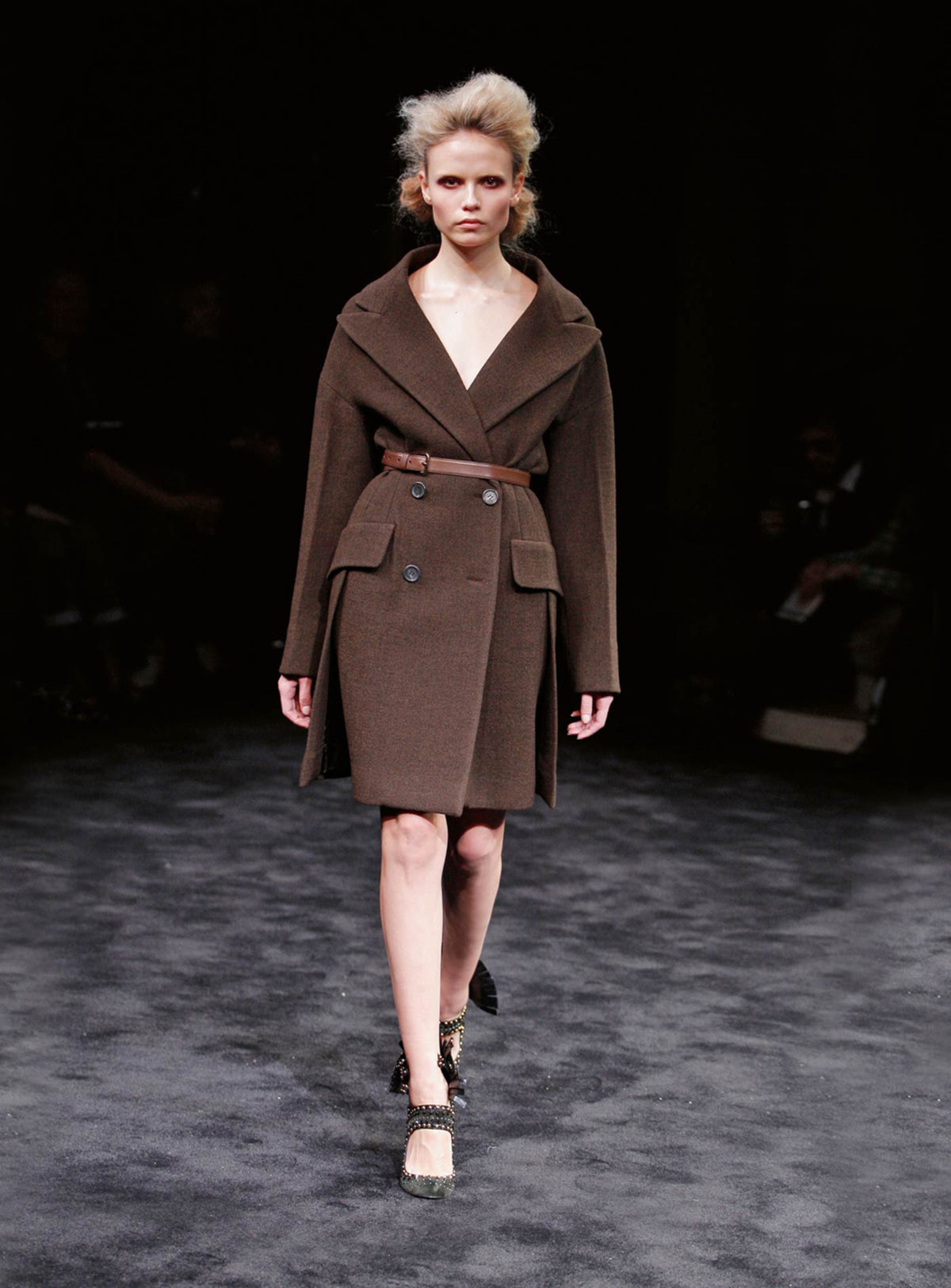 Prada Fall 2009 Coat Runwaz